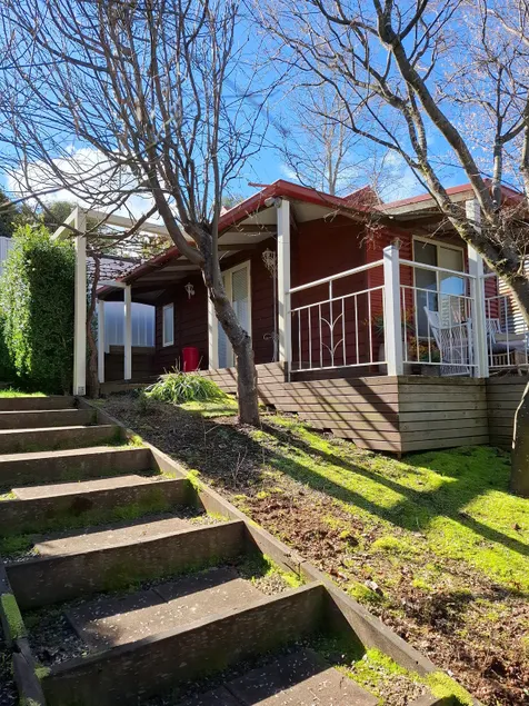 Bella Rouge Cottage - Image 1