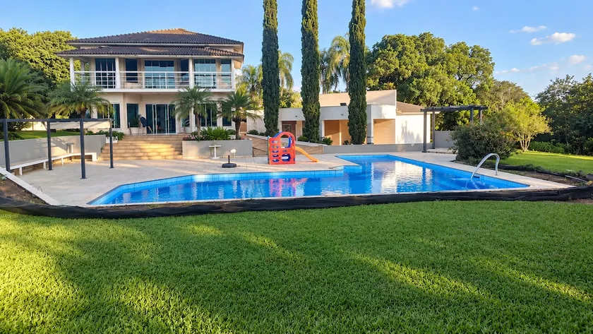 Holambra Ranch with Large Pool for Up to 16 People - Image 1