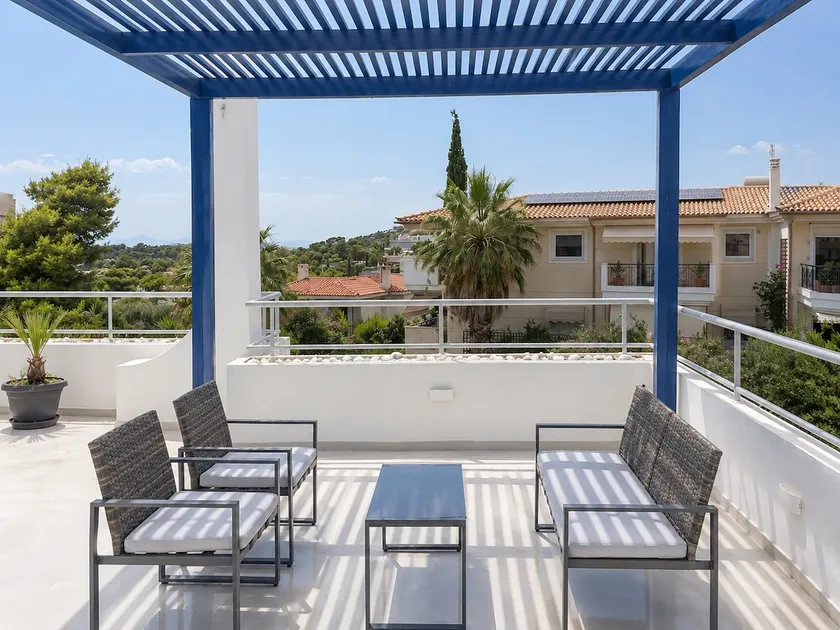 Adelos Maisonette Near Vouliagmeni Beach - Image 1