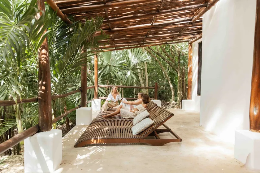 Casa Marivan · Lagoon Front · Private Dock - Image 1