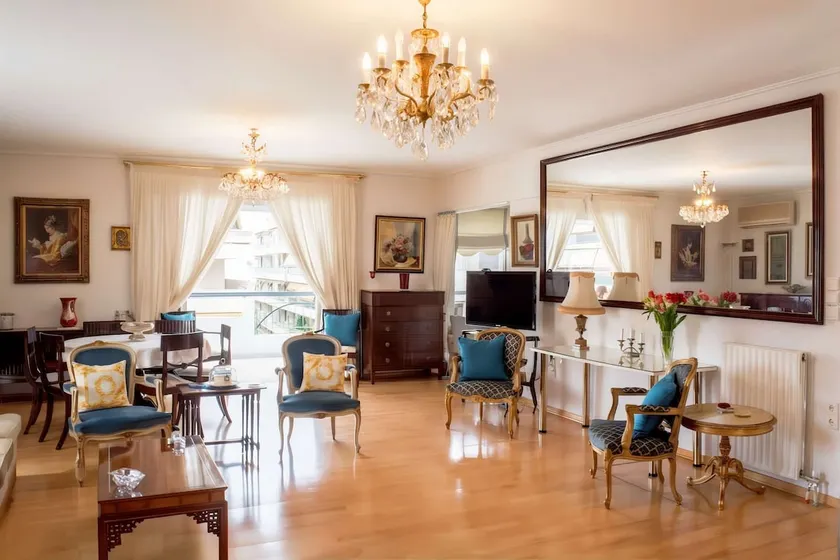 Luxurious apt in the Athenian Riviera - Image 1