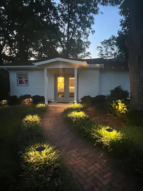 Love St. Hideaway - Image 1