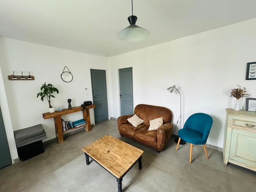 Nice fully renovated home - Image 1
