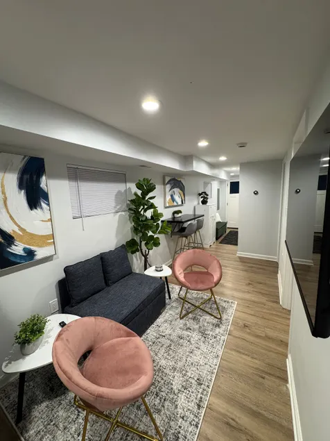 Private 2BR · Fast Wi-Fi · Parking · Near Metro - Image 1