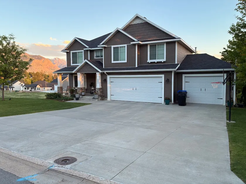 Private Basement Apartment w/ Kitchen, Bath & More - Image 1