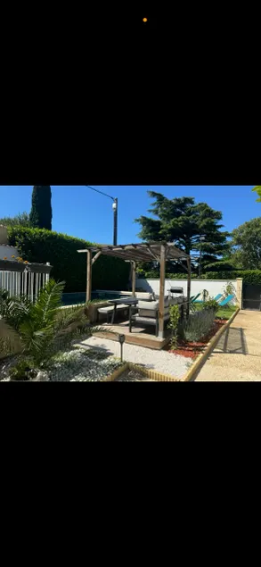45 m² independent accommodation with private spa and pool - Image 1