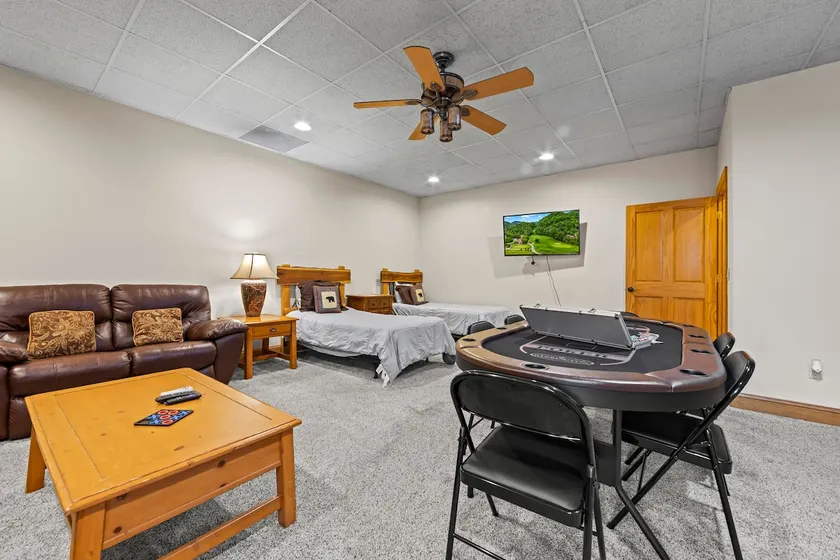 Large Luxury Condo in Great Smoky Mountains - Image 1