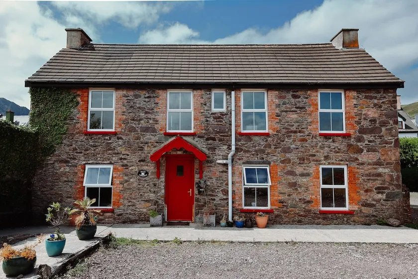The Old Schoolhouse-Cloghane - Image 1