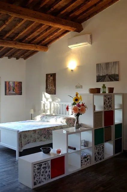 Loft in a farmhouse in the Florentine hills - Image 1