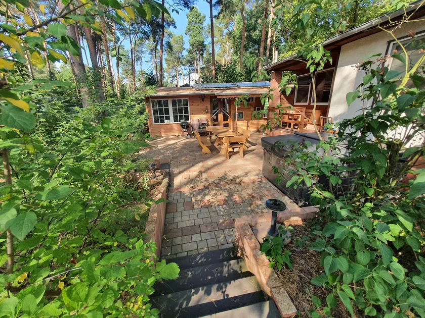 Chillma cabin - outdoor hot tub sauna forest - Image 1