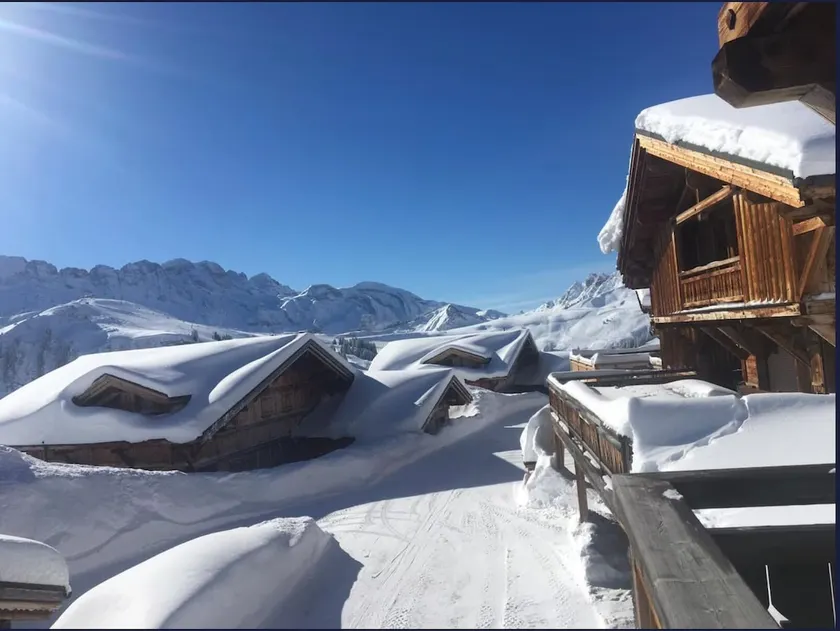 Wonderful chalet, magical view, ski-in, ski-out - Image 1