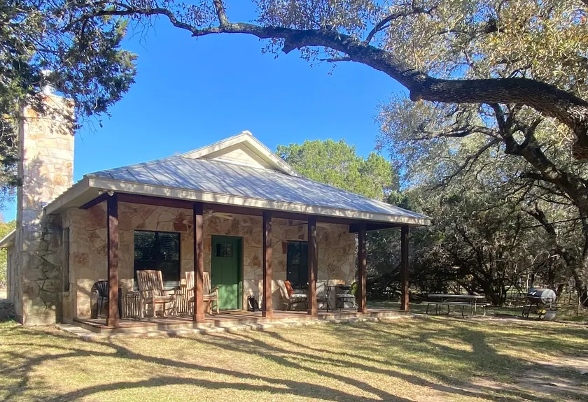 Medina River cabins - Laurel House 2 - Image 1