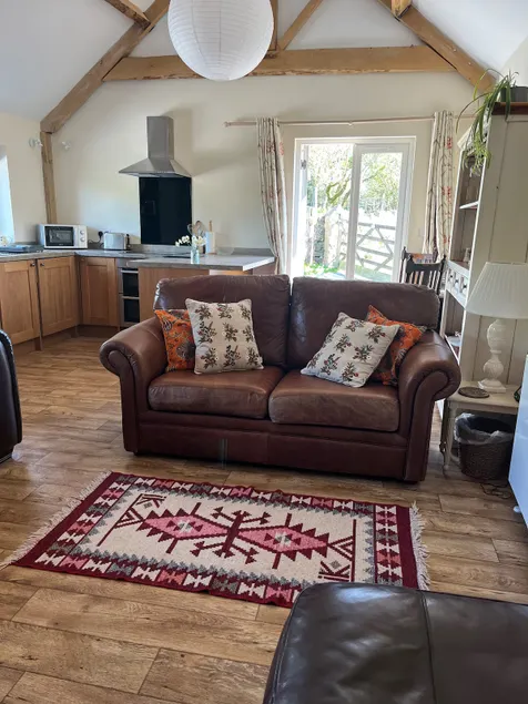 Apple Cottage - Coombeshead Farm - Image 1