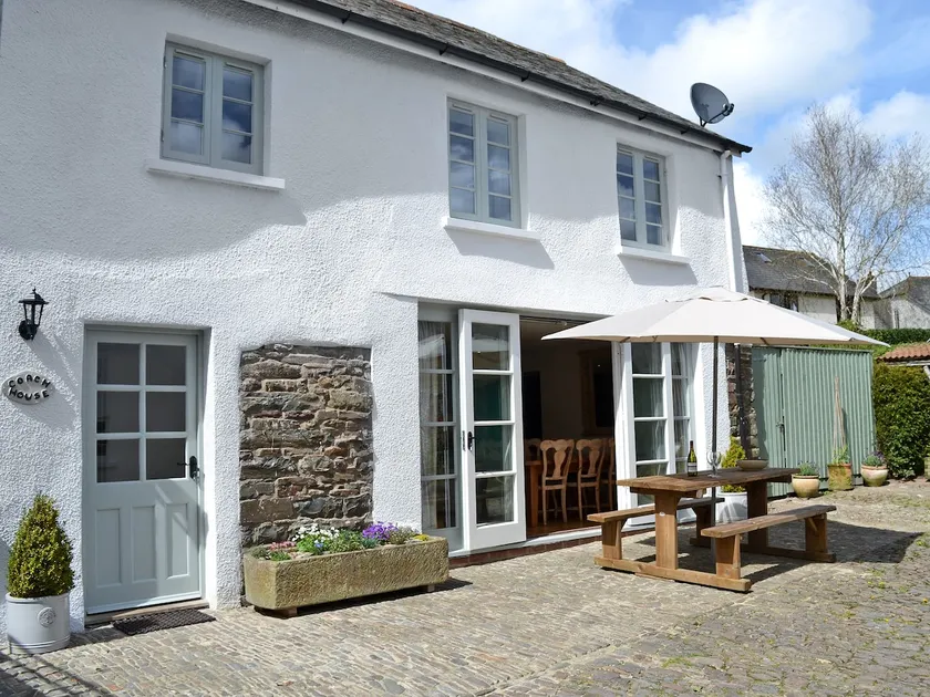 The Coach House - Image 1