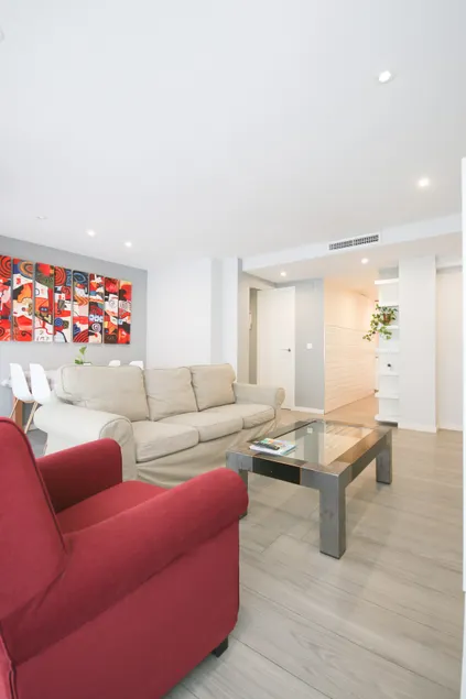 New, central apartment with A/C and a unique style - Image 1