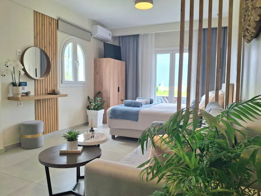 Beachfront Studio - Steps from Almyros Beach - Image 1