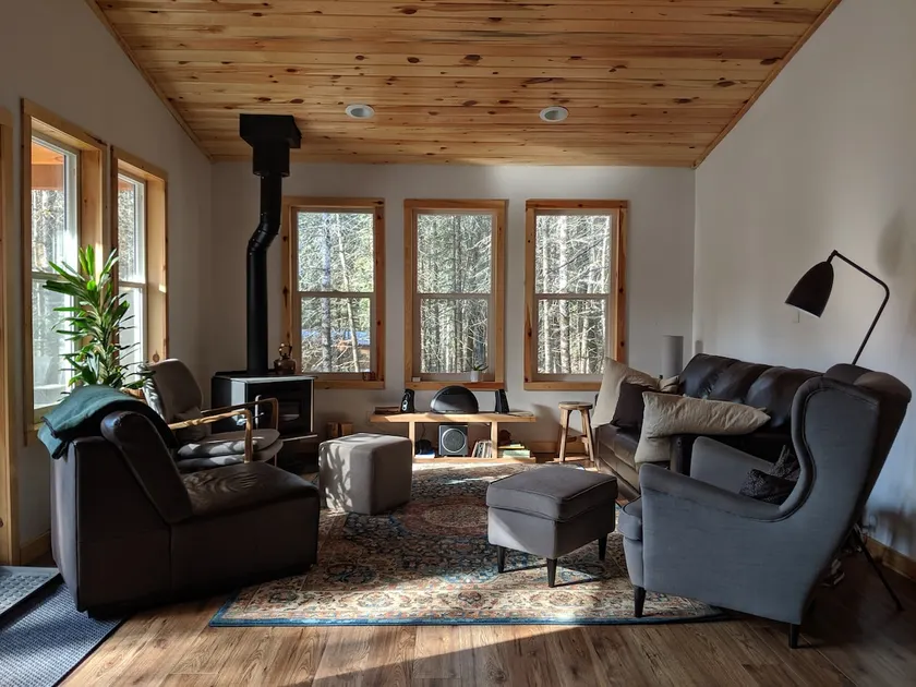 Nordic Cottage Near Beaches (wifi / winterized) - Image 1