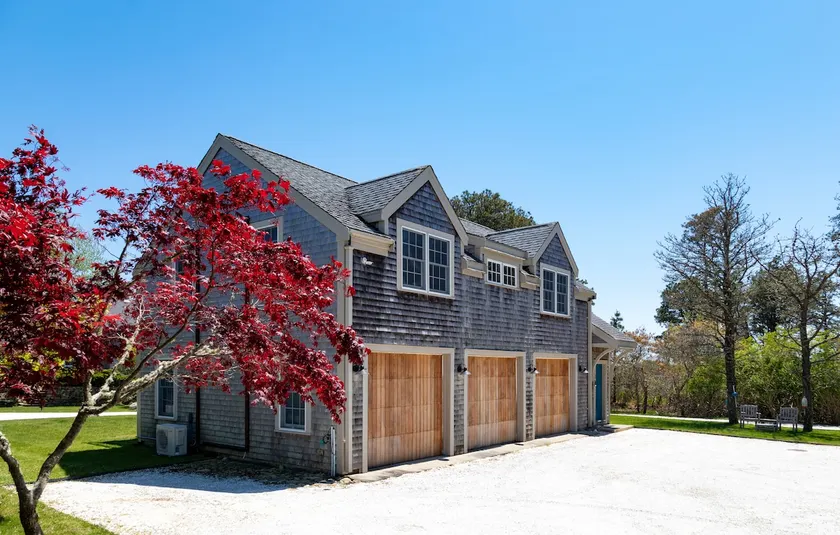 Private Madaket Retreat•Walk to Beach and Sunsets. - Image 1