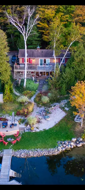 Barefoot Bay - 5 bedroom Waterfront Cottage - Image 1