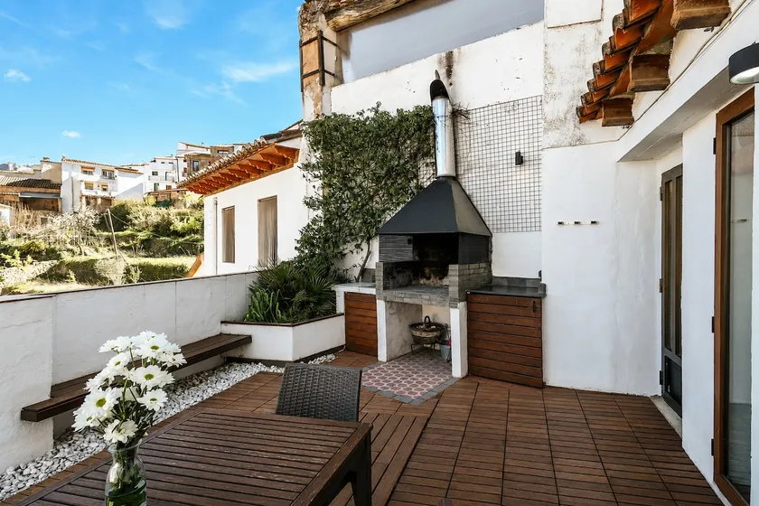 Private Attic in Montan (Montanejos) - Image 1