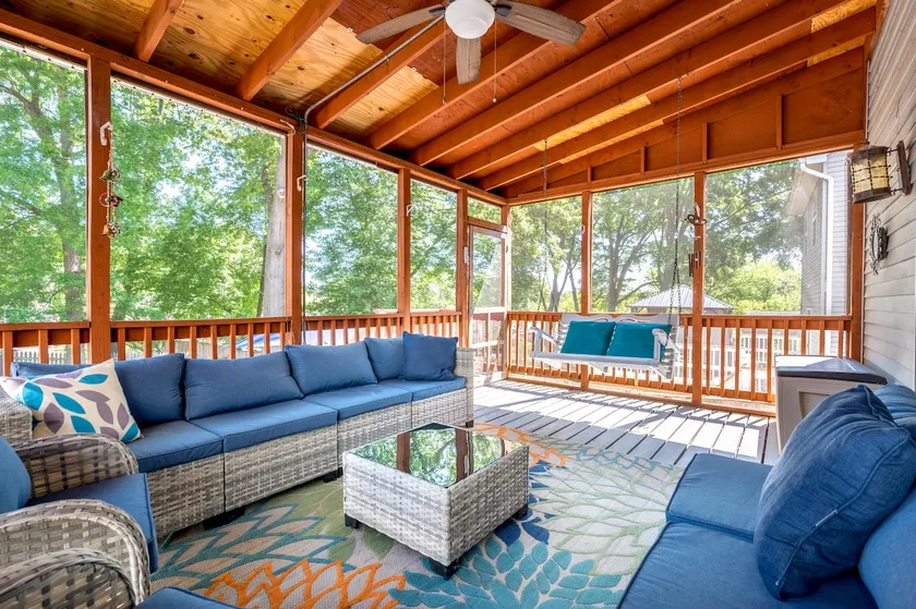 Spacious family home in great area - Image 1