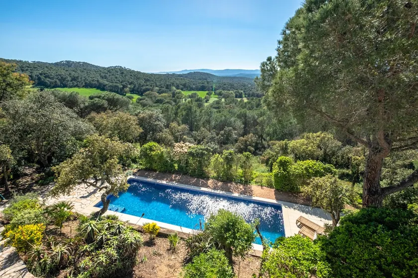 AR-2 Beautiful villa with excellent views and private pool - Image 1