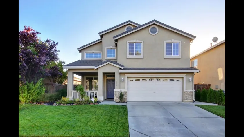 Sweet Big House Near Downtown Airport Sacramento - Image 1