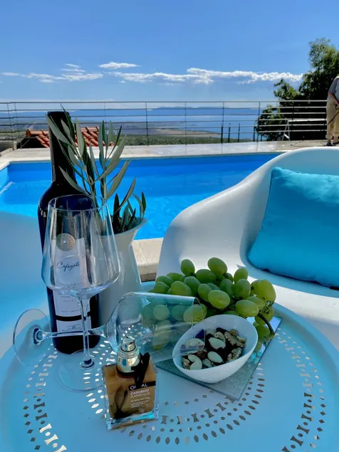 \"Nilaria\" sea view apartment & pool near Krk, Rijeka - Image 1