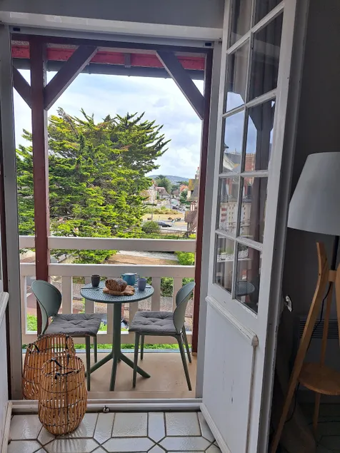 100 m from the beach & casino - Cabourg center - Image 1