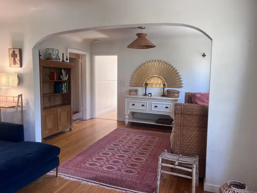 West Petaluma Bohemian Bungalow - Image 1
