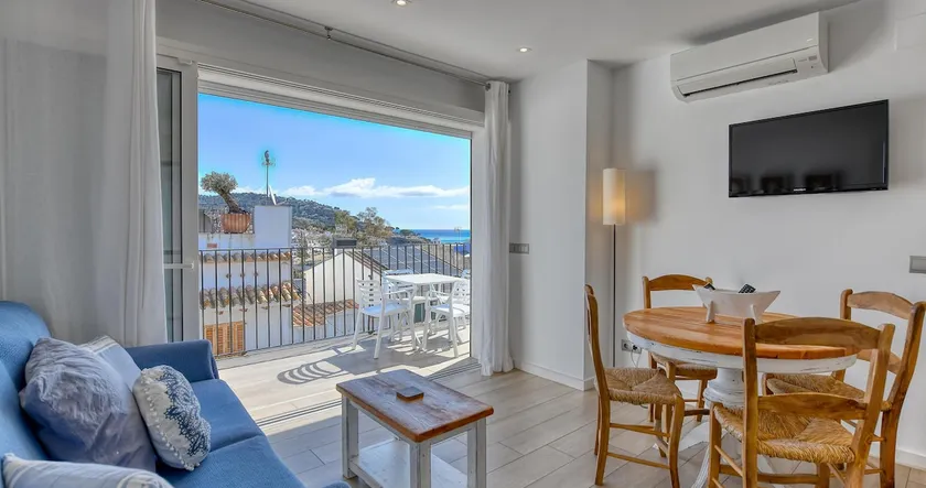 Beau studio à Calella de Palafrugell avec vue sur la mer! - Image 1