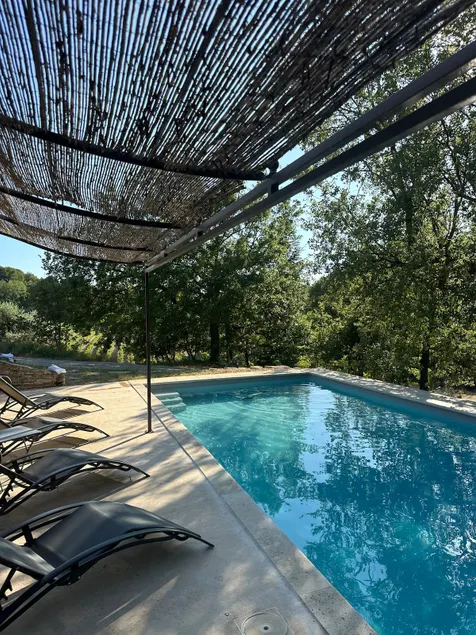 Cabin with Pool in the Vineyards of Luberon - Image 1