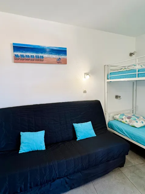 4-seat studio near the sea and train station - Image 1