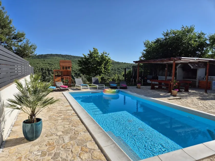 Villa R&B heated pool - Image 1