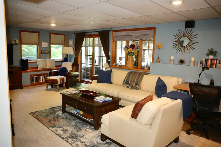 Lakeside Private Guest Suite - Image 1