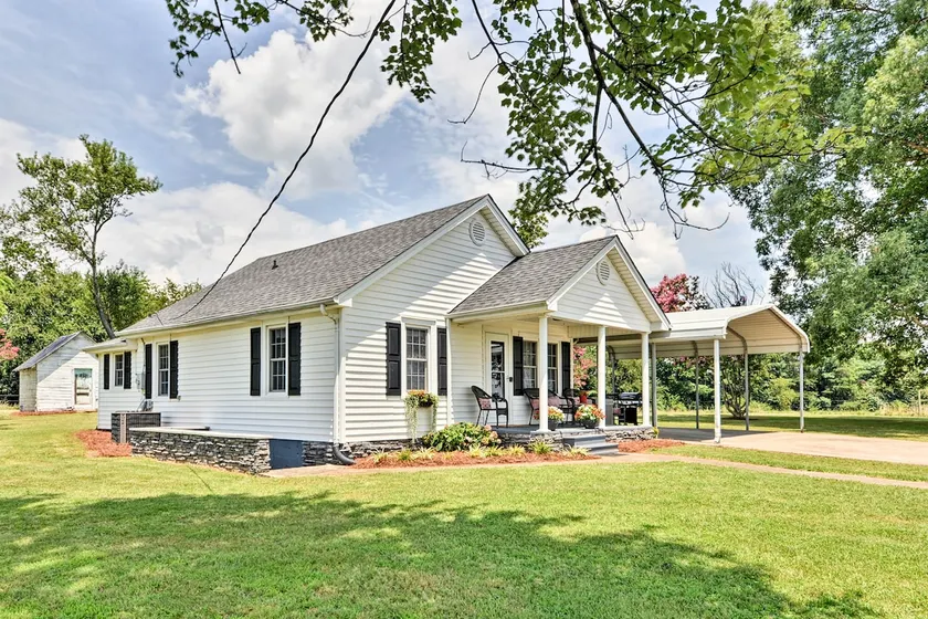 Peaceful Elkin Vacation Rental ~ 17 Mi to Mt Airy! - Image 1