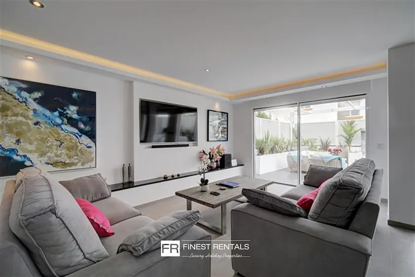 Casa Luna Marbellamar Townhouse by Finest Rentals - Image 1