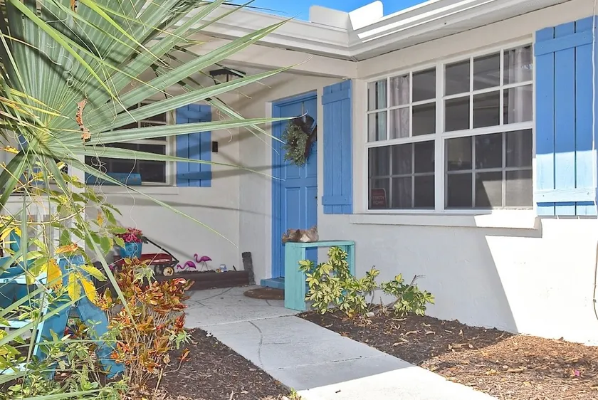 Beach Remedy Retreat near Siesta Key Beach - Image 1