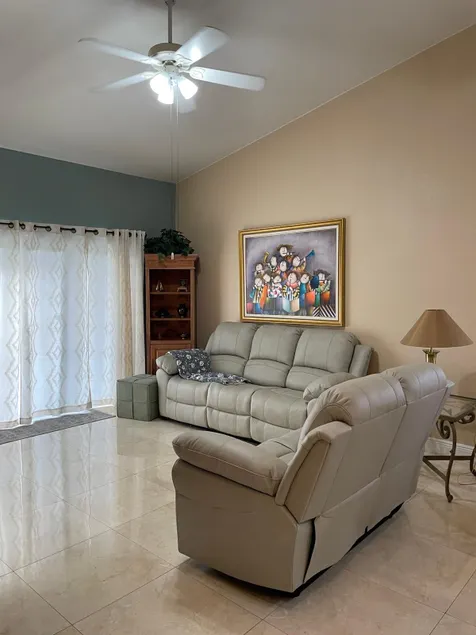 Spacious and beautiful single family home - Image 1