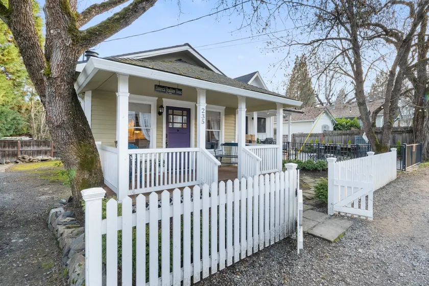 Historisk Bradshaw House - Image 1