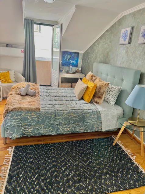 Studio in bairro alto For two our Four persons - Image 1
