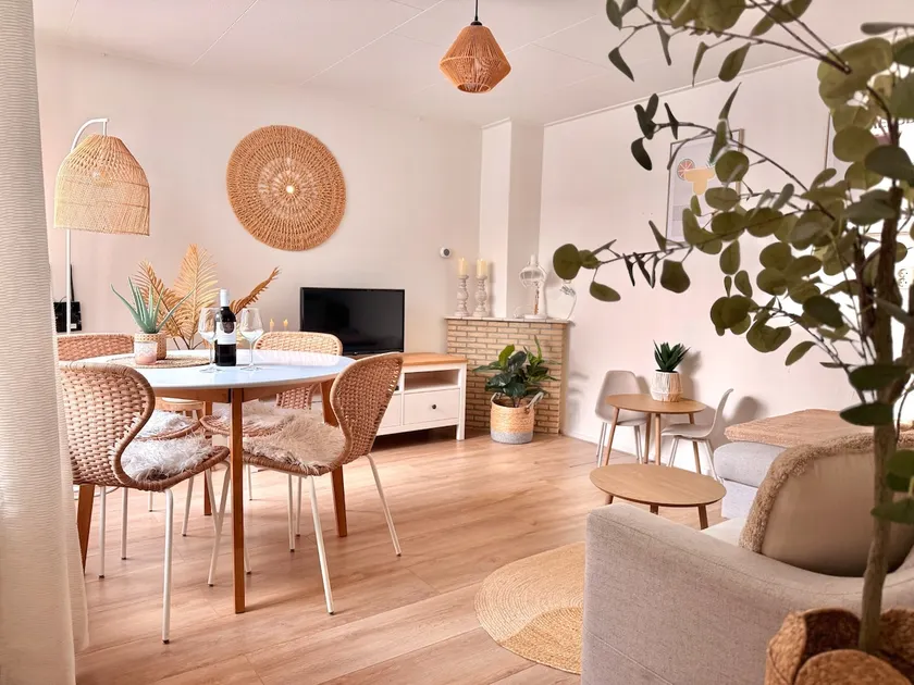 Beach House Sea-Esta - Image 1