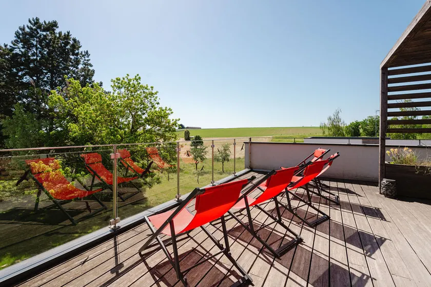 The Rooftop for 8 people - Image 1