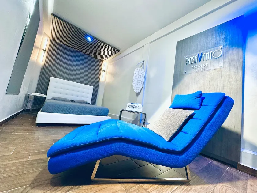 Modern Suite #2 Pasavento - Image 1