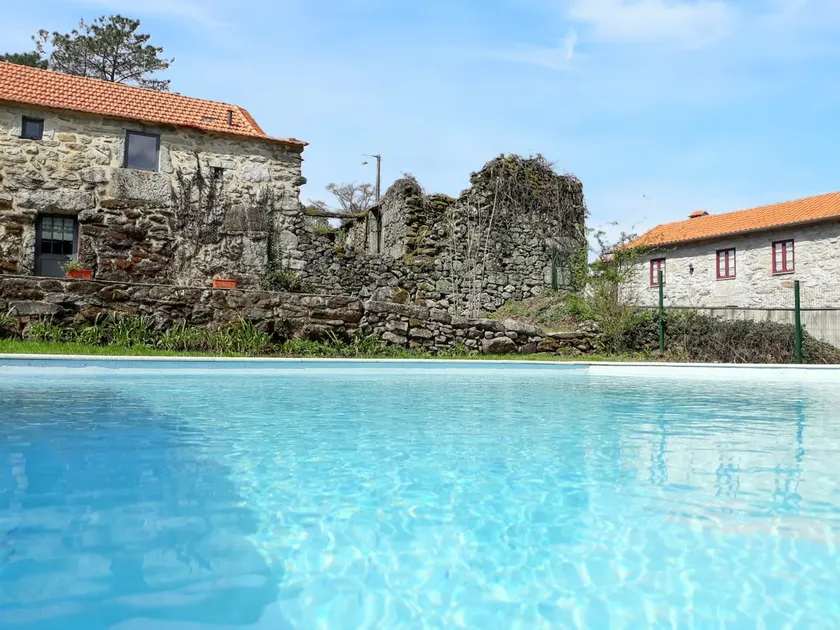 House with Shared Pool in Águeda, Mountain View - Image 1