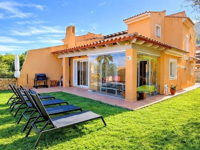 Casa Relax in Polop - Jacuzzi and Pool - Image 1