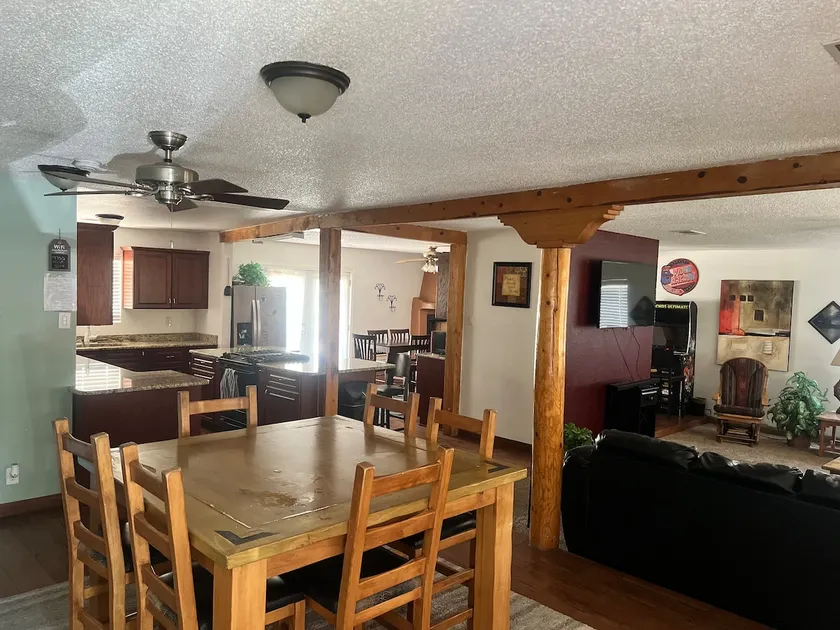 Our Cozy home away from home - Image 1