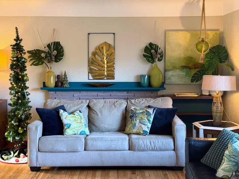 Spacious Mid-Century Modern Style - Image 1