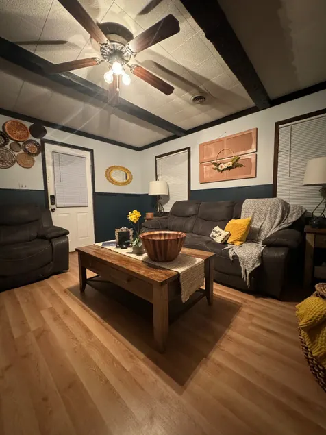 Hillside Haven | Private Entry | Near Downt - Image 1