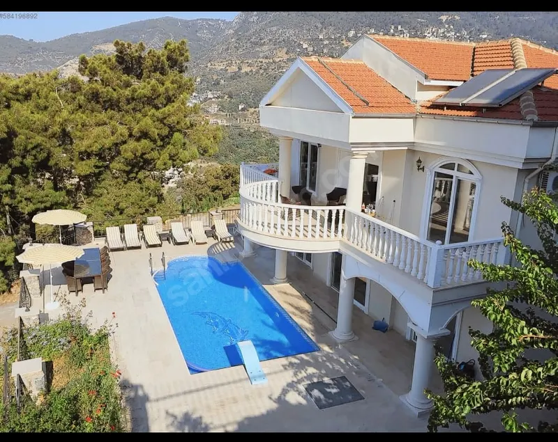 Villa royal - Image 1